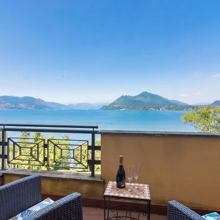 Feriehus With Terrace And Stunning View *