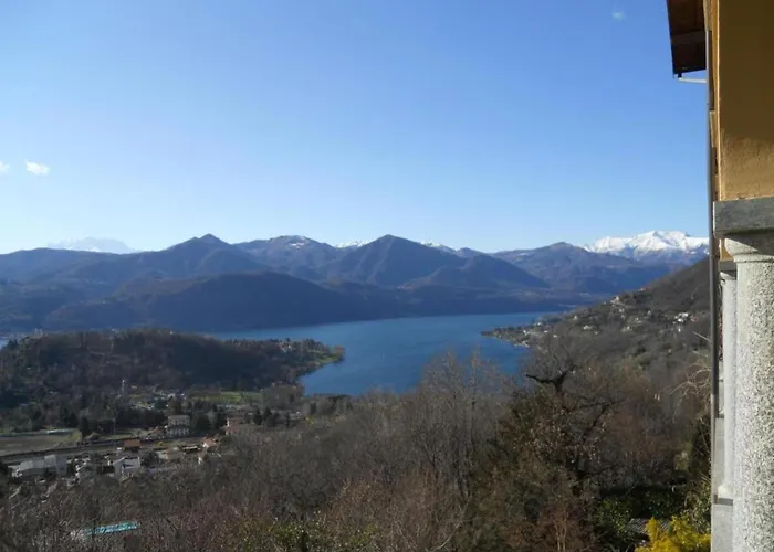 With Terrace And Stunning View * ストレーザ