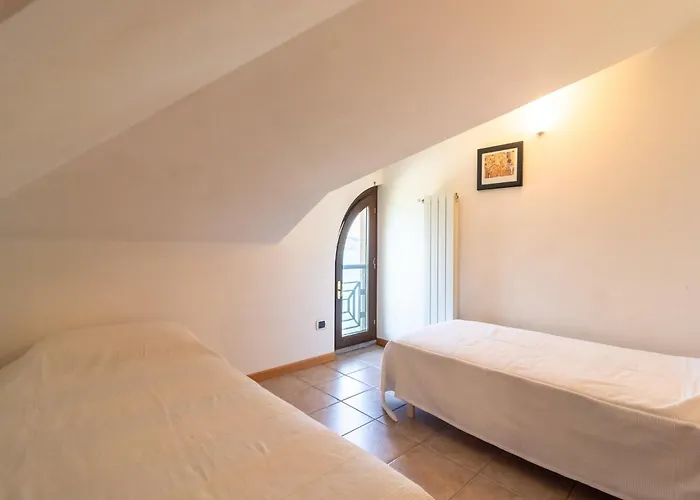 With Terrace And Stunning View 別荘 ストレーザ