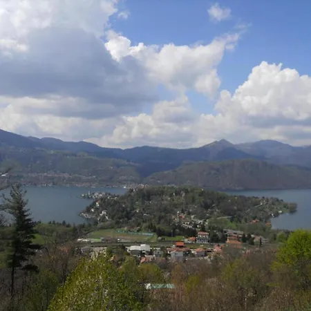 بيت للعطل With Terrace And Stunning View *